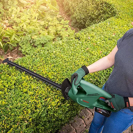 Bosch EasyHedgeCut 18-45 Cordless Hedge Trimmer