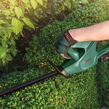 Bosch EasyHedgeCut 18-45 Cordless Hedge Trimmer