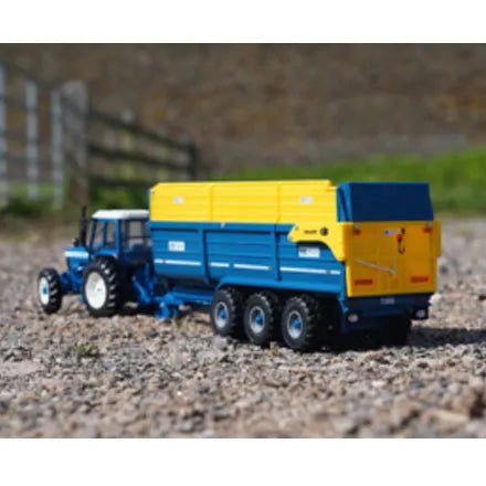 Britains Kane Tri-Axel Halfpipe Silage Trailer