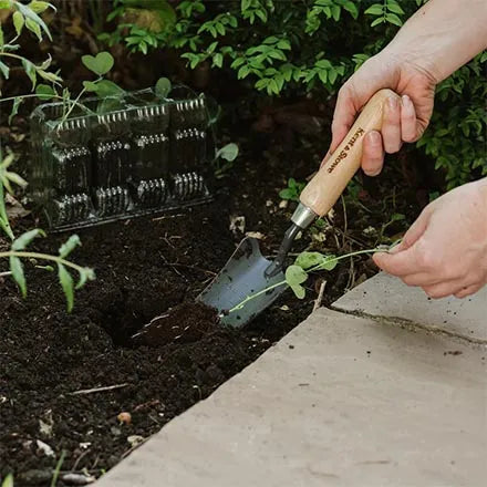 Kent & Stowe Carbon Steel Hand Transplanting Trowel