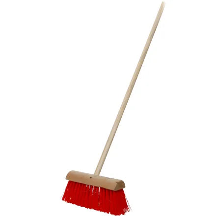 Yard brush